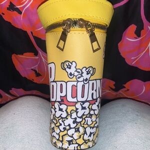 Cute mini/a medium sized Popcorn theme purse
